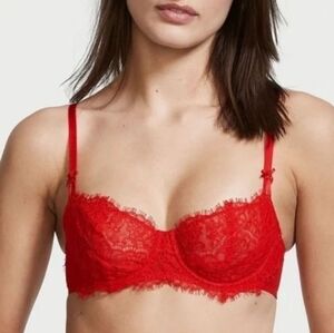 Victoria's Secret Dream Angels Red Lace Push Up Bra